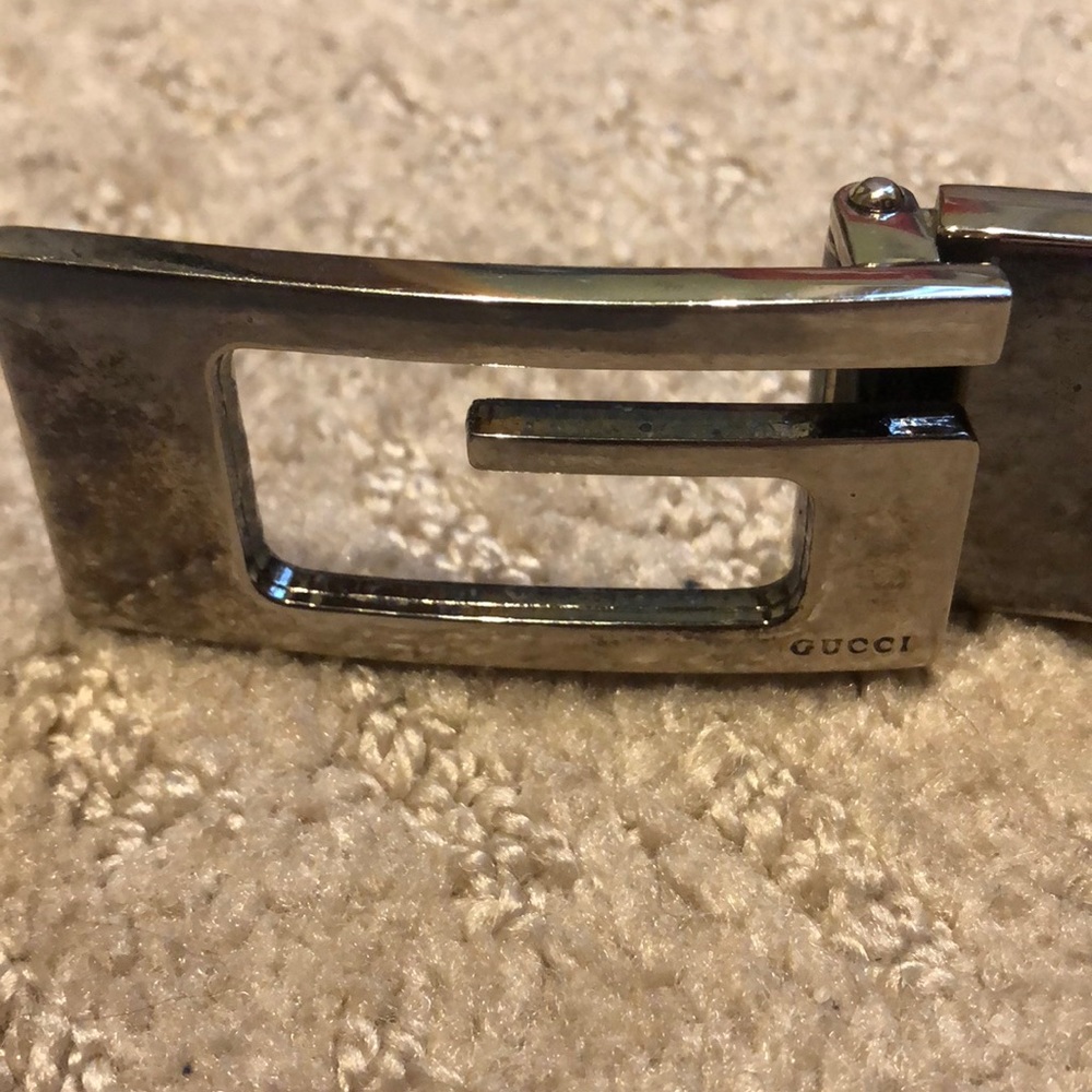 Authentic Gucci belt from the 2000s. Size small